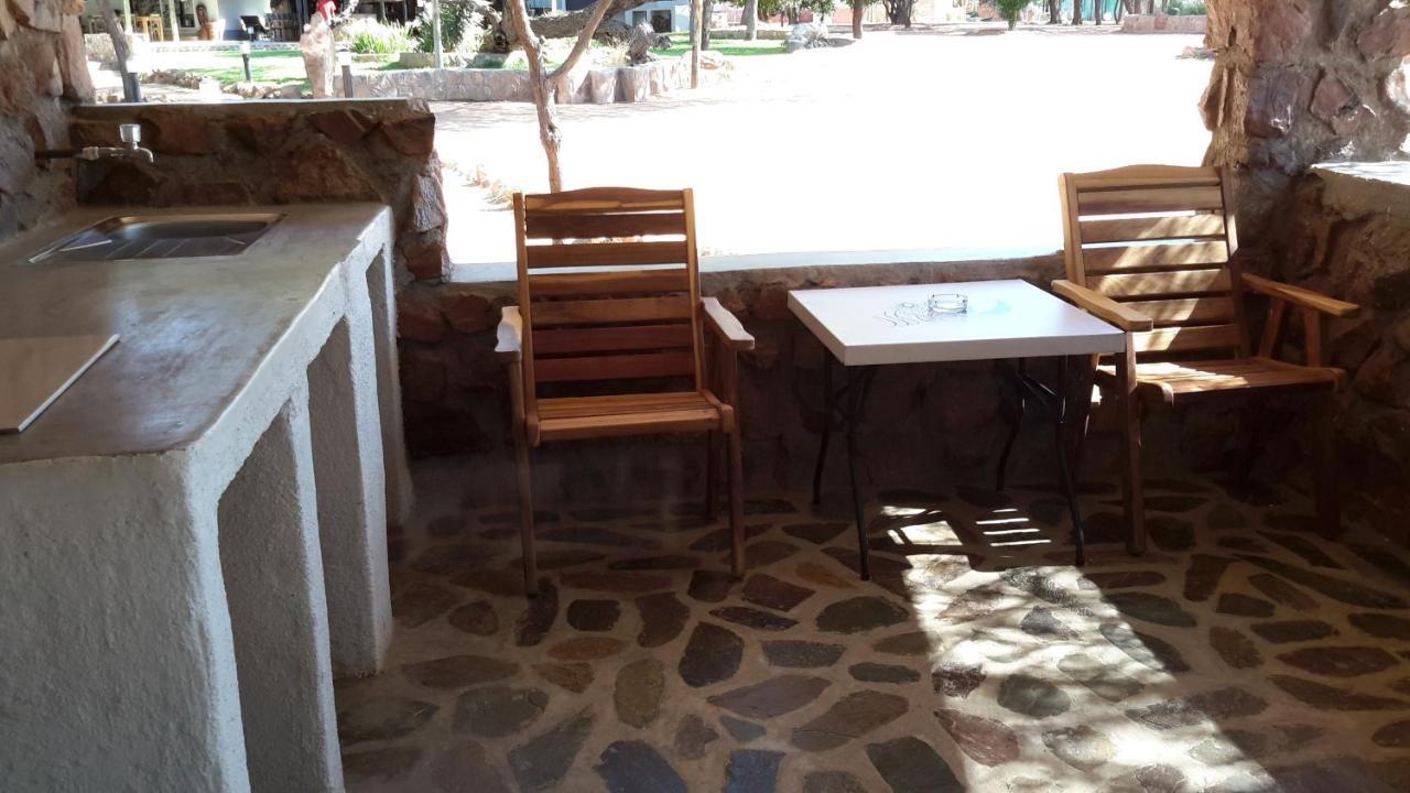 Khan River Lodge Wilhelmstal Bagian luar foto