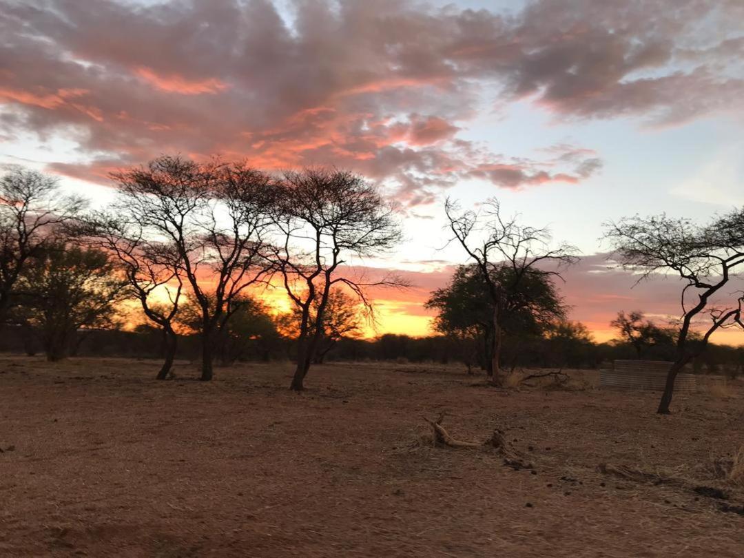 Khan River Lodge Wilhelmstal Bagian luar foto
